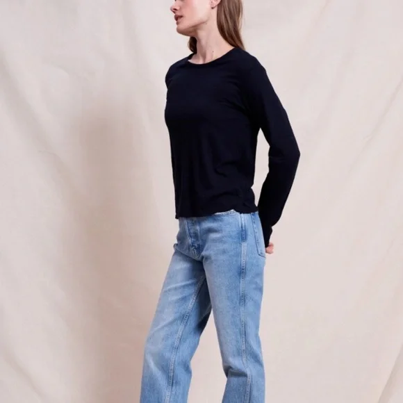 🆕 SUNDRY Long-sleeved crewneck sweater crop top in deep navy size XS NWT - Picture 3 of 9